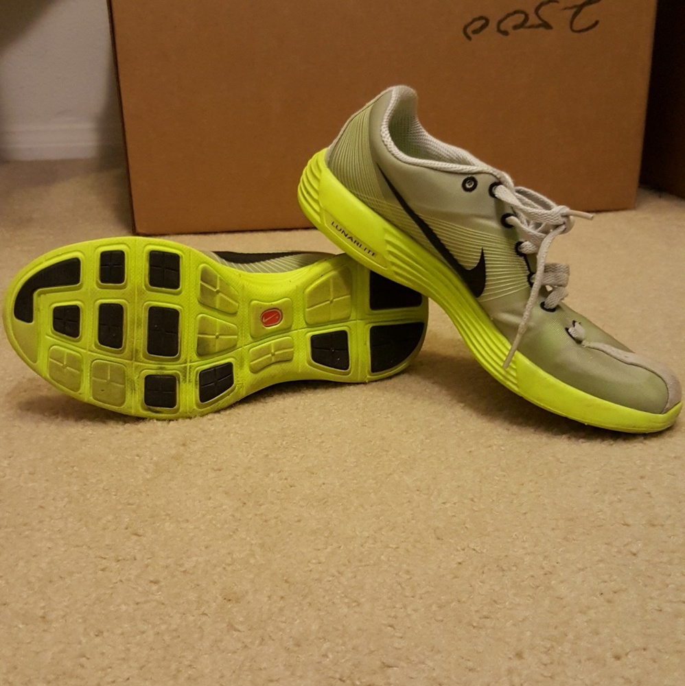 Nike Women's Lunaracer 3